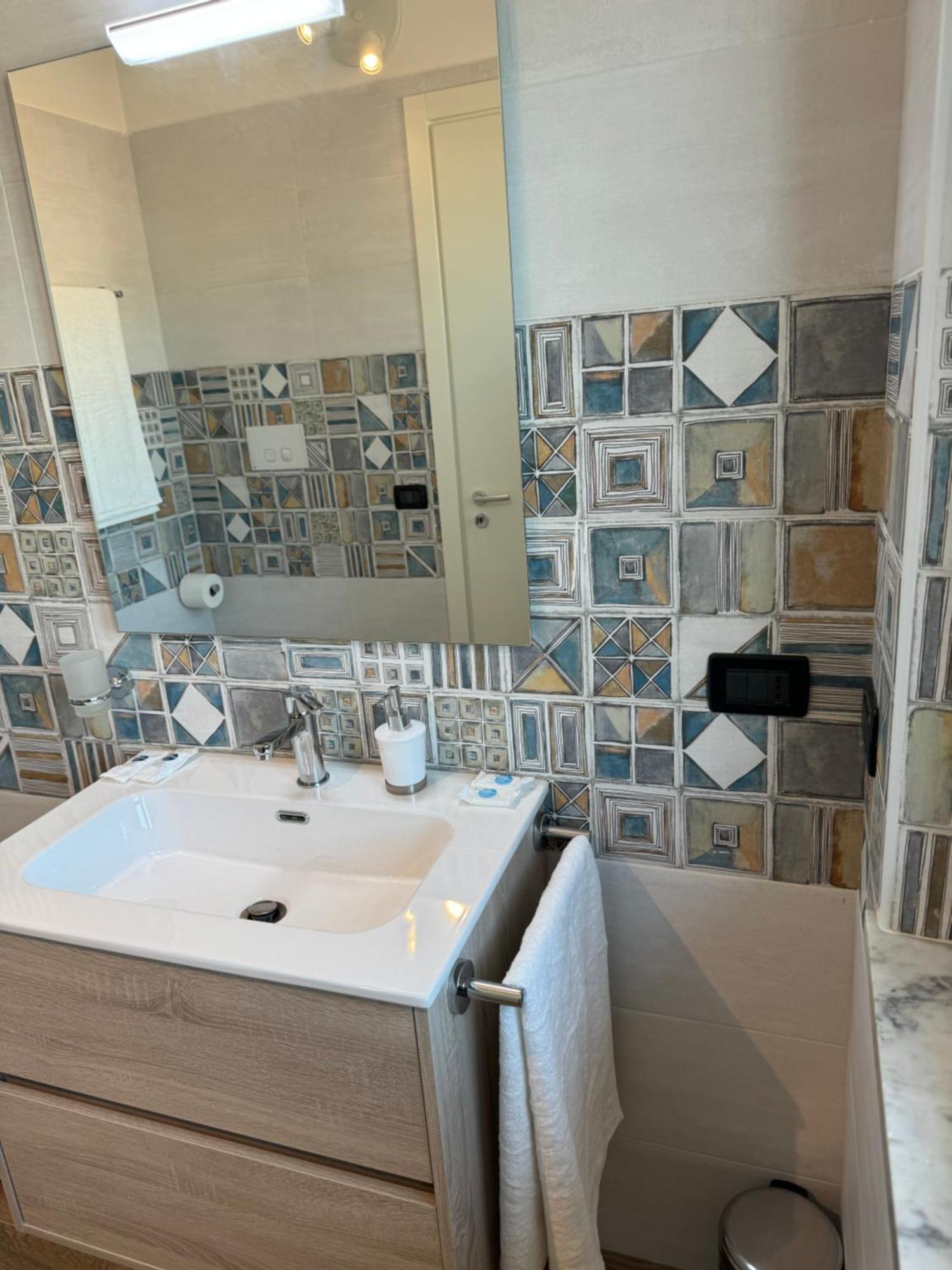 Domus Magna Grecia Hotel Катандзаро Екстериор снимка