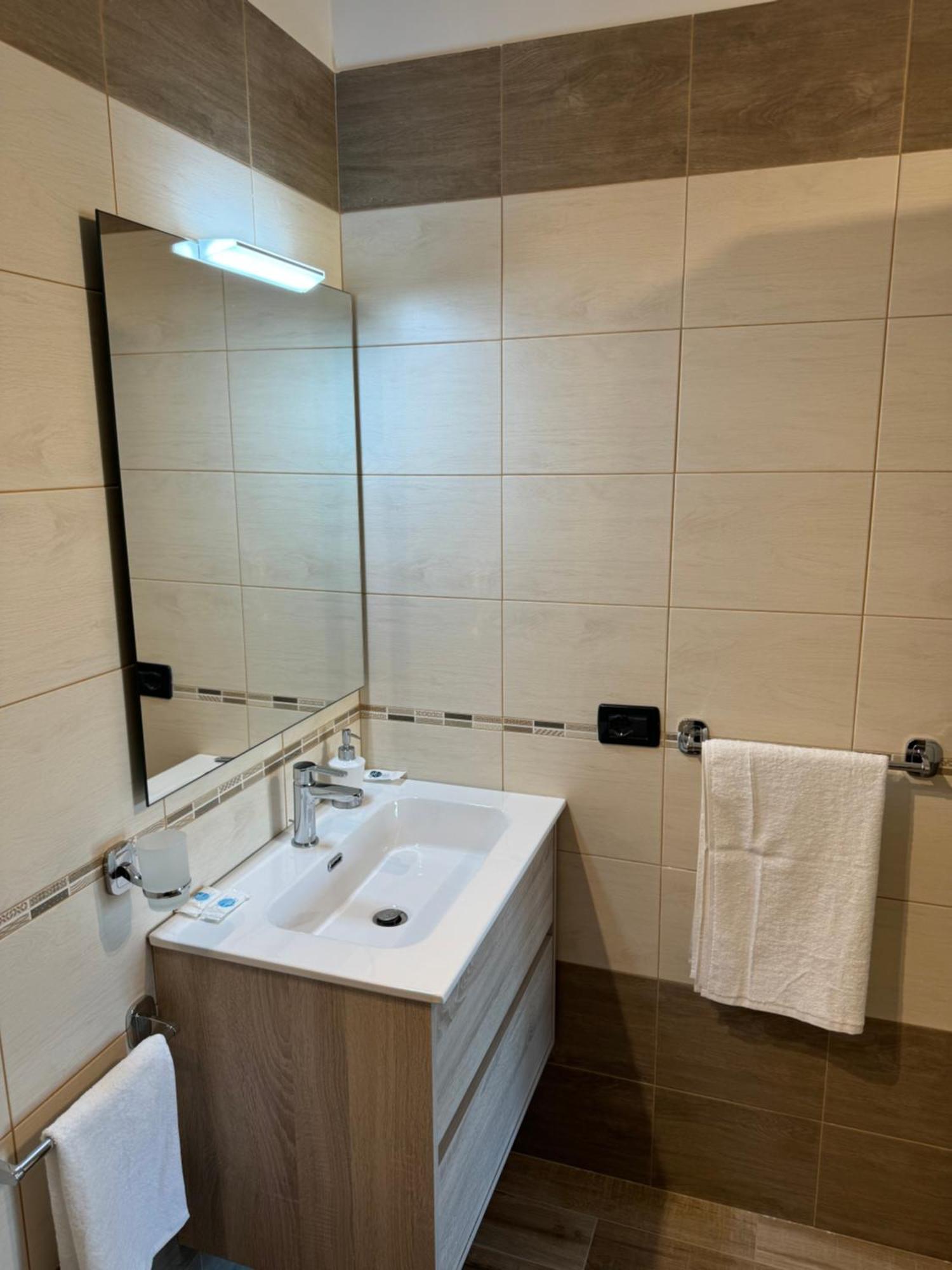 Domus Magna Grecia Hotel Катандзаро Екстериор снимка