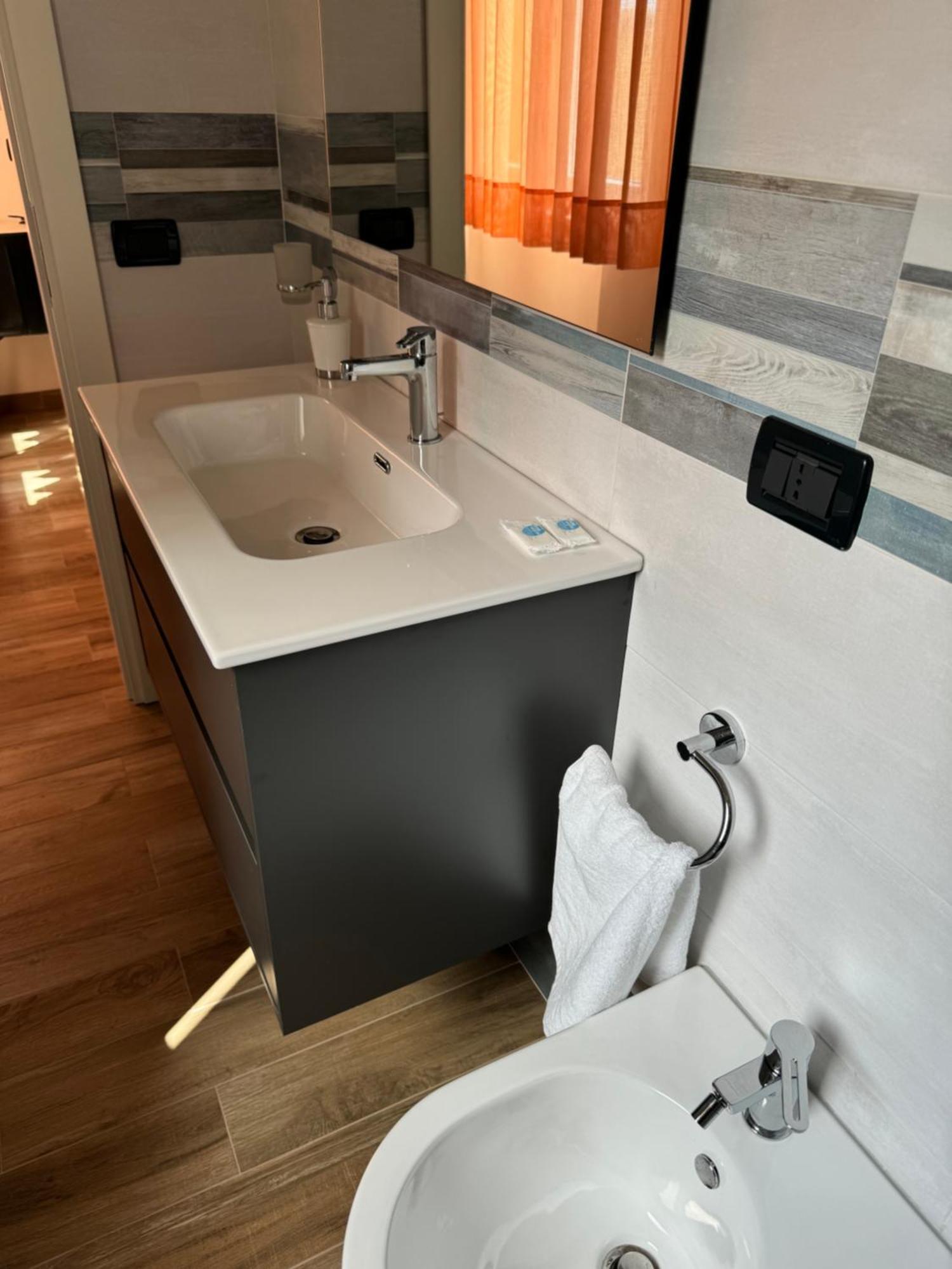 Domus Magna Grecia Hotel Катандзаро Екстериор снимка